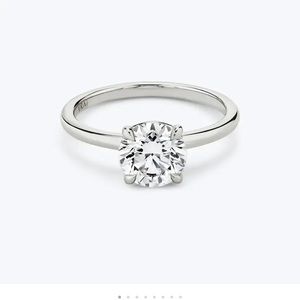 Vrai engagement ring